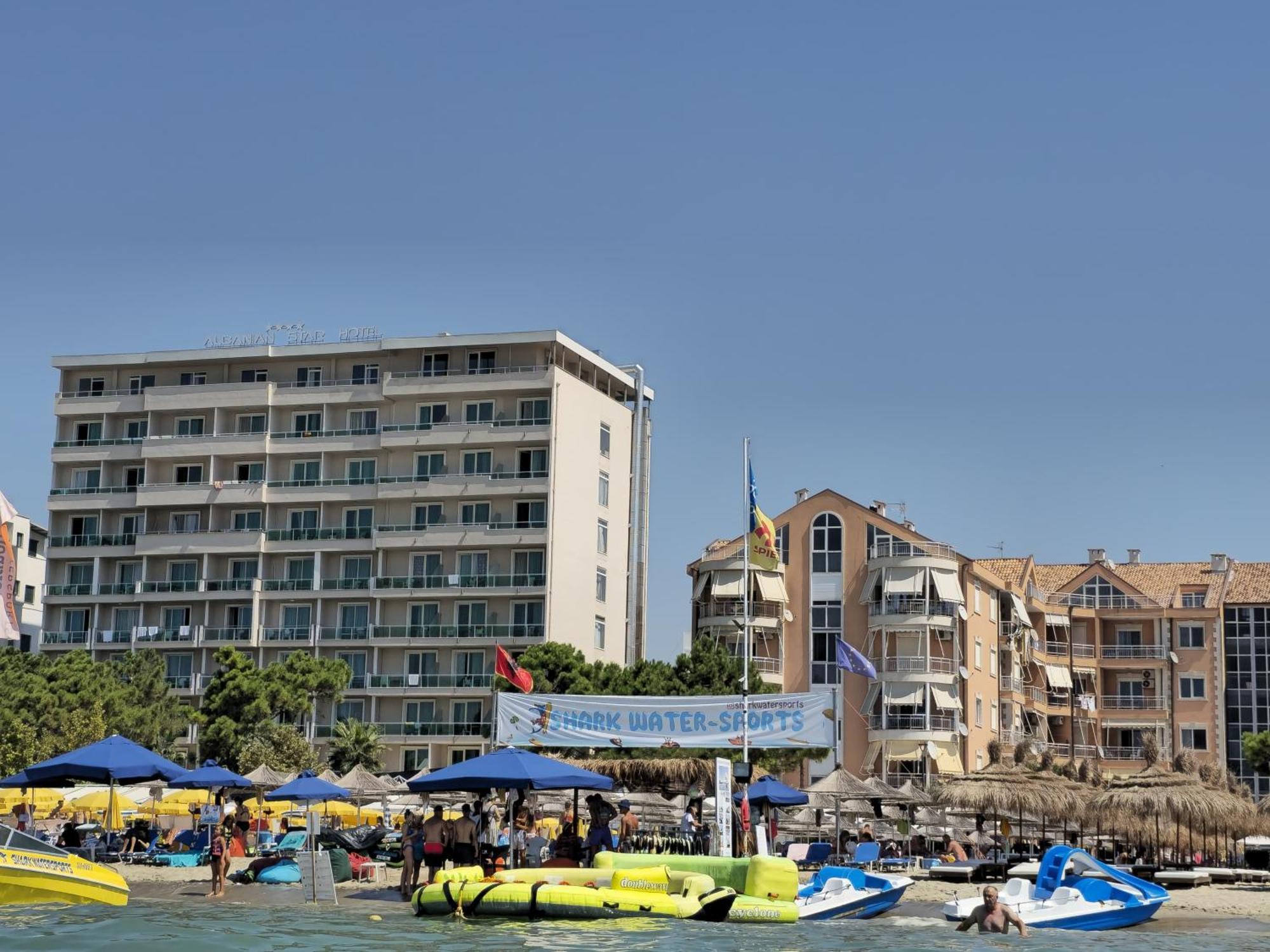 Blue Studio, Modern & Beachfront - By Beta Premium *