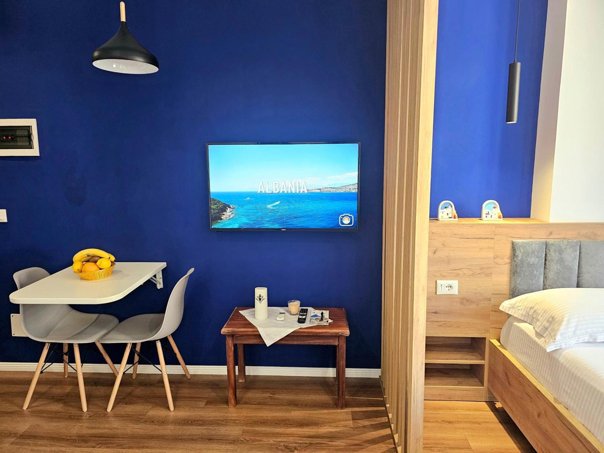 Blue Studio, Modern & Beachfront - By Beta Premium Apartment *